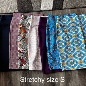 Lot of size small LuLaRoe Cassie skirts
